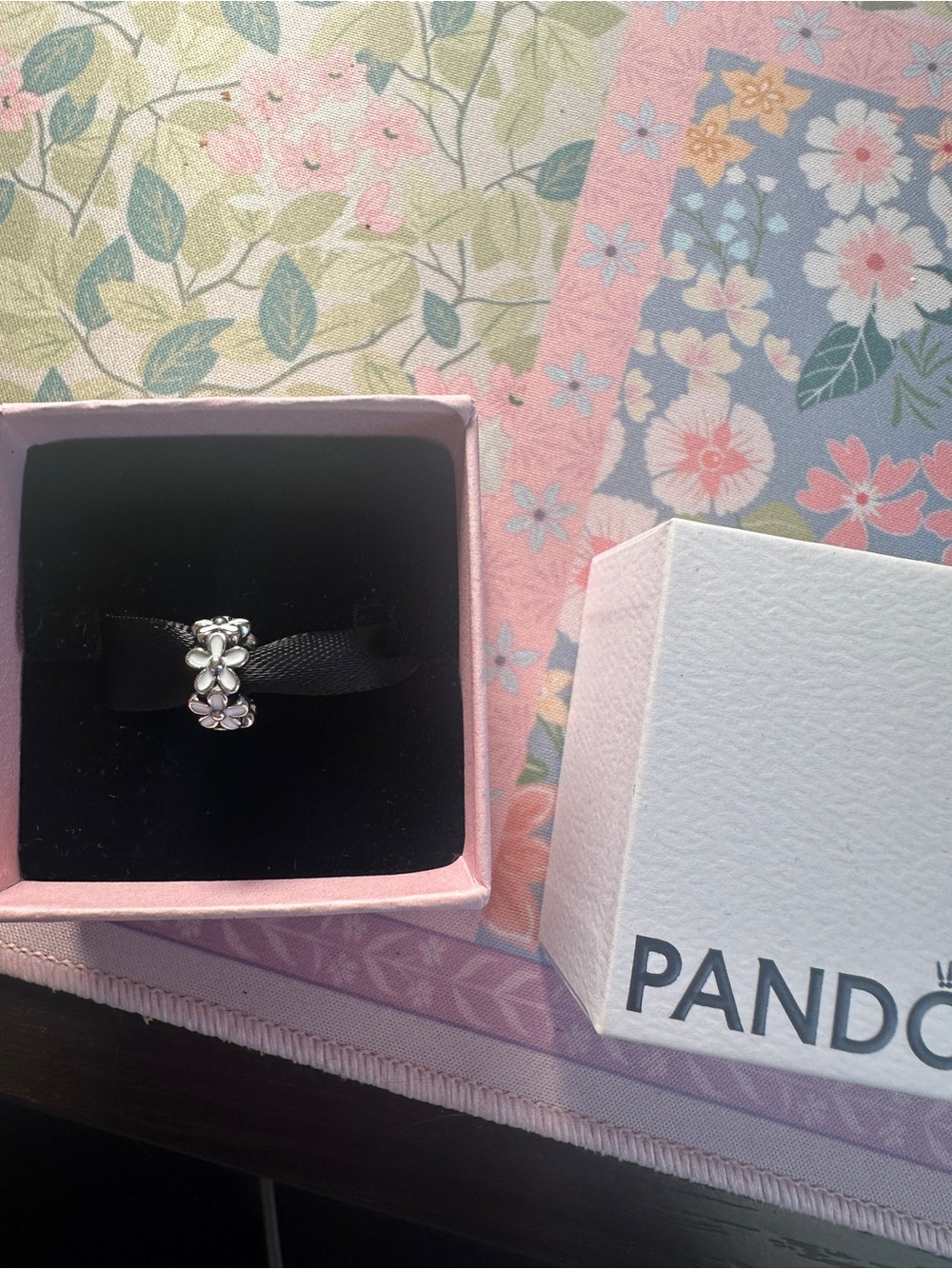 Pandora White Daisy Spacer Charm *NEW*